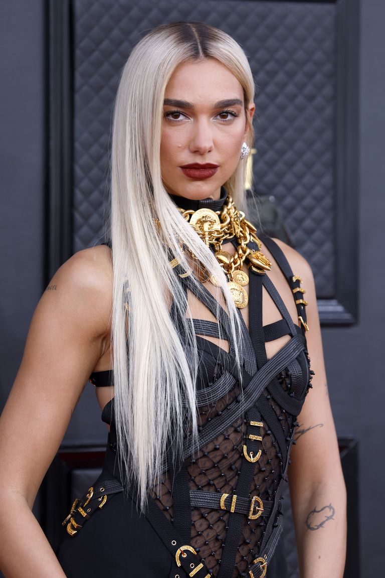 Ndryshimi i look-ut të Dua Lipës për Grammy 2022 nuk duhet të kalojë në heshtje!