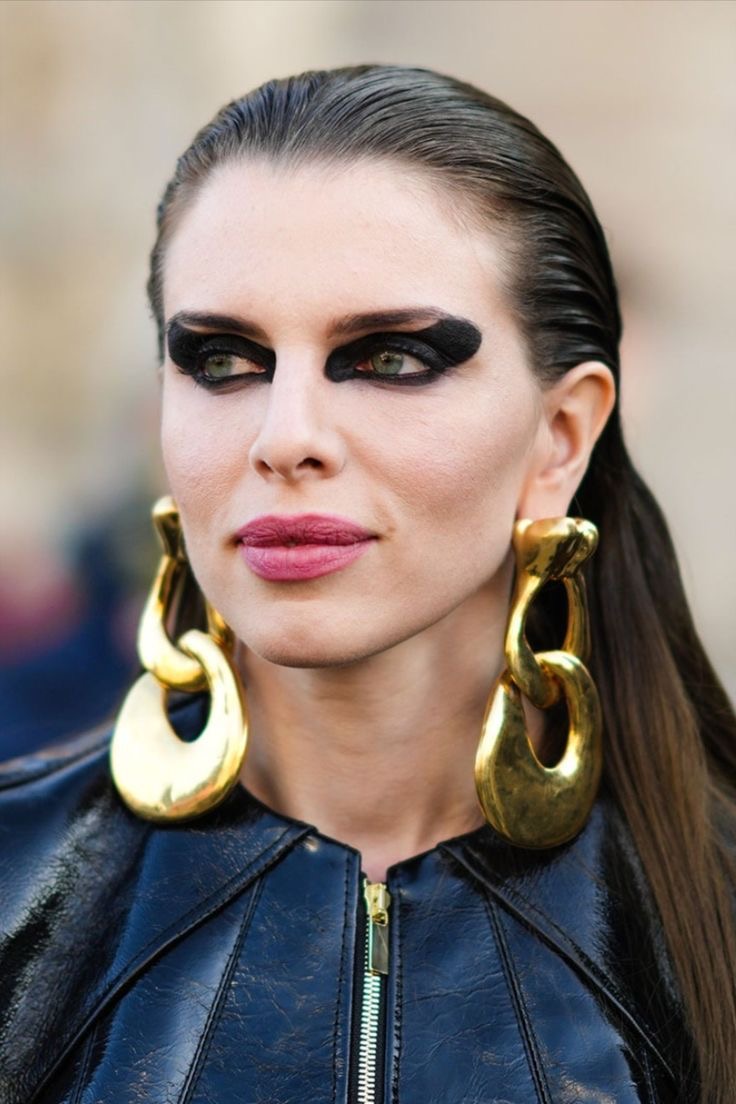 Vogue konsideron Julia Fox si ikonën më të re të stilit për këto arsye!