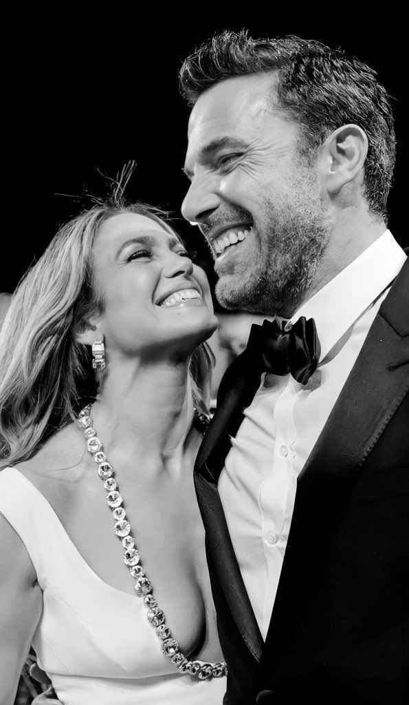 Pushime larg njëri-tjetrit, çfarë po ndodh me Jennifer Lopez dhe Ben Affleck?