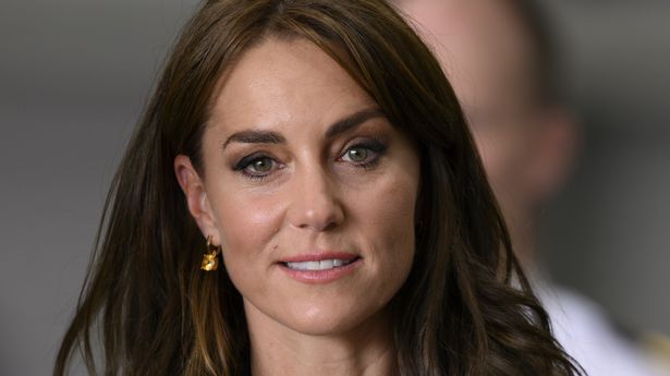 Cili është sekreti i Kate Middleton për veshjet?