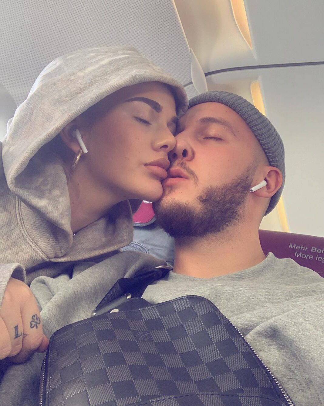 “Pija veç redbull e cigare“, Loredana rrëfen në libër depresionin pasi u nda nga Mozzik