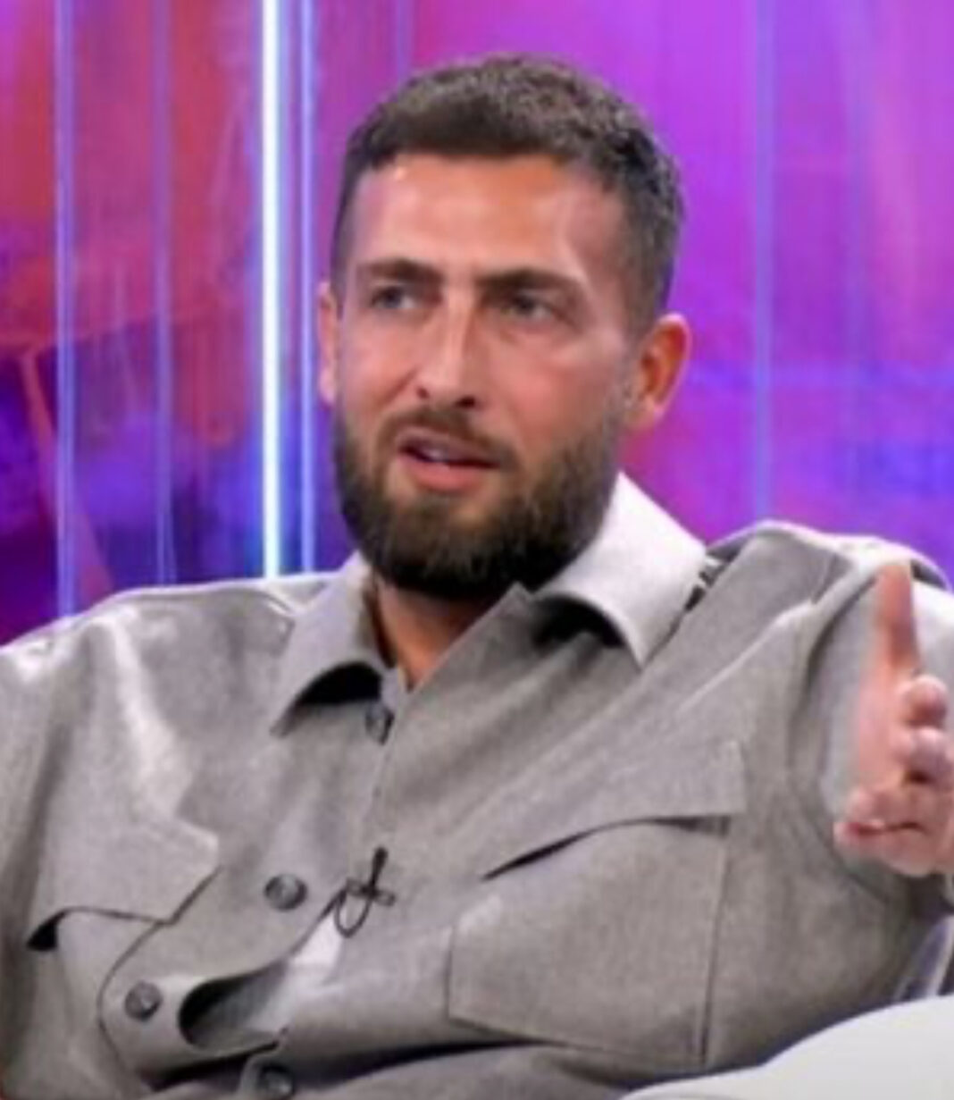 Kërcënohet me jetë prezantuesi i Big Brother ViP Kosova, Alaudin Hamiti denoncon familjarin e banorit
