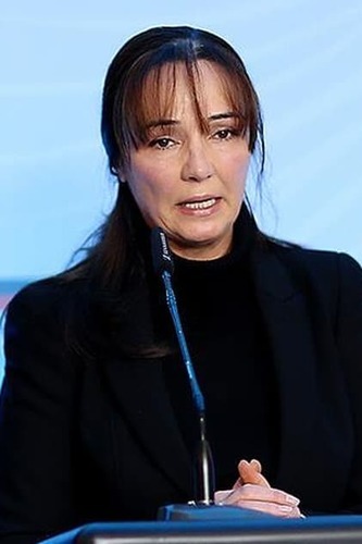 Iu bë biografia, rrëfimi i rrallë i Luiza Xhuvanit: Kam jetuar pa babain