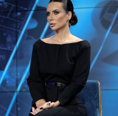 Kush ia dërgoi? Trëndafila të kuq para emisionit për Grida Dumën