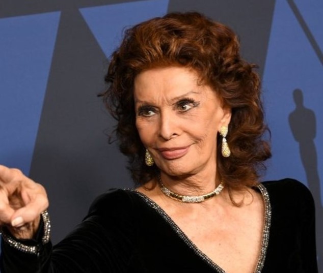Aktorja ikonike, Sophia Loren një bukuri e përjetshme!