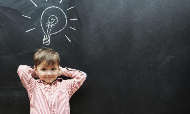 Fëmijët e parë kanë IQ më të lartë? Çfarë zbulon studimi i ri