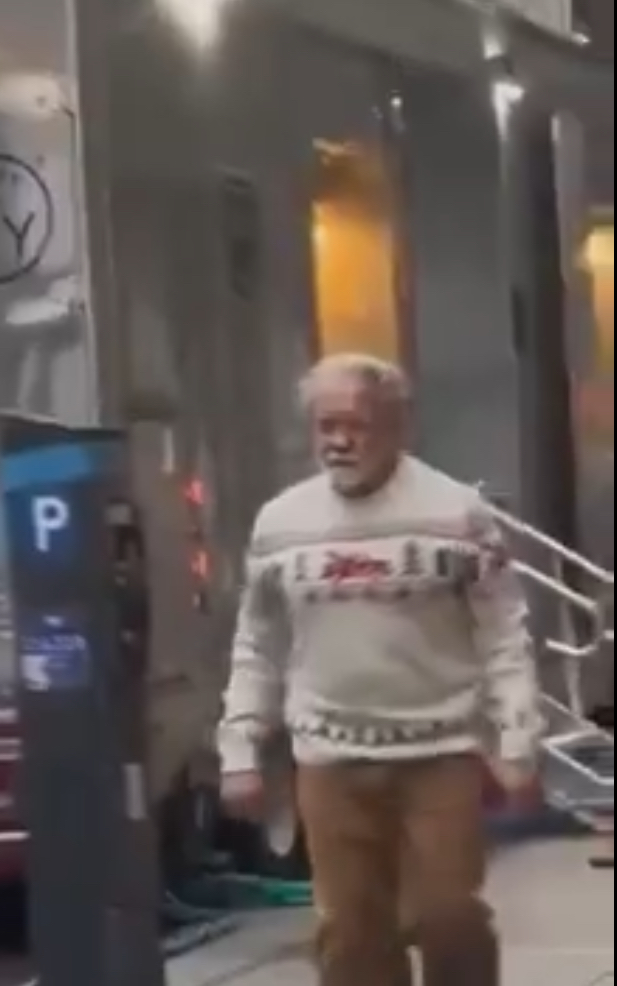 Arnold Schwarzenegger shqetëson fansat me pamjen e tij të re