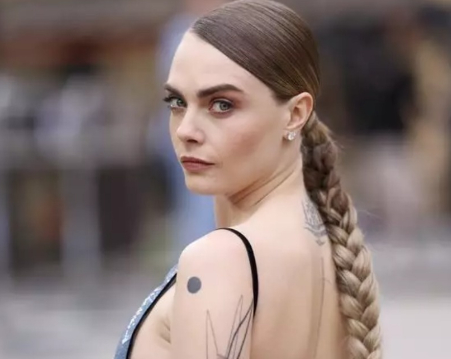 Dëshironi të guxoni me modelin të flokëve? Frymëzohuni nga Cara Delevinge