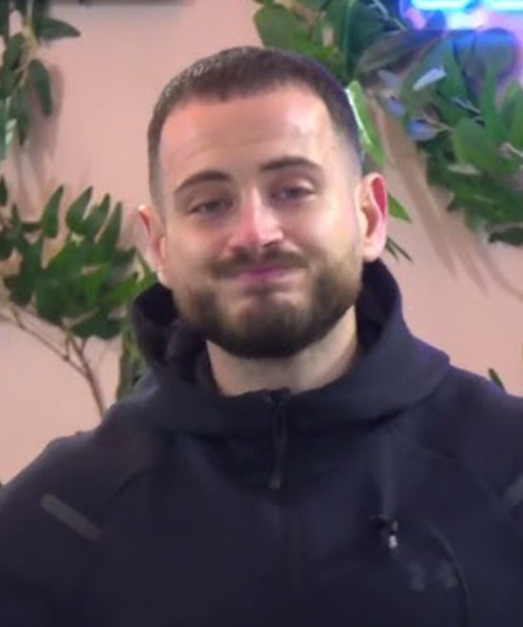 “Të mbaj në ajër legen”, Xumi kërcënon Gjestin para syve të Eglit