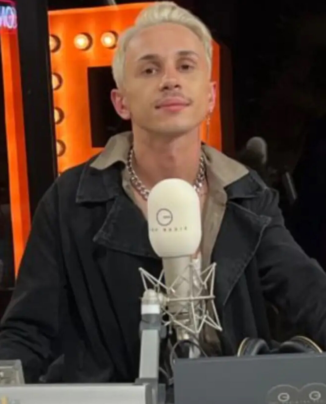 “Nuk pranon që askush t’i qaset…”/ Vserlo për Eglin: Ka nevojë për terapi