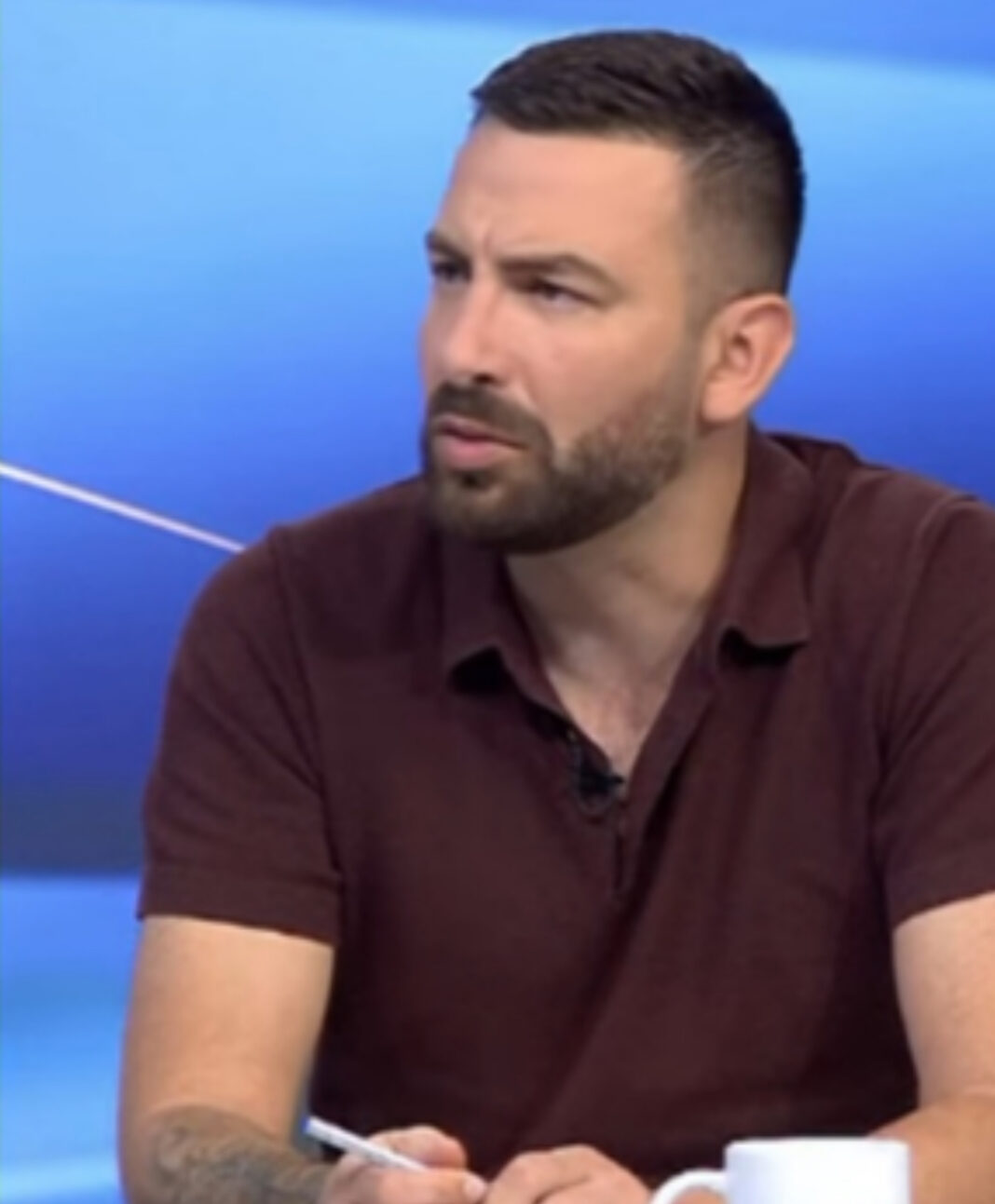 Kelly zbulon çfarë i tha Olsi pas takimit me Eglin