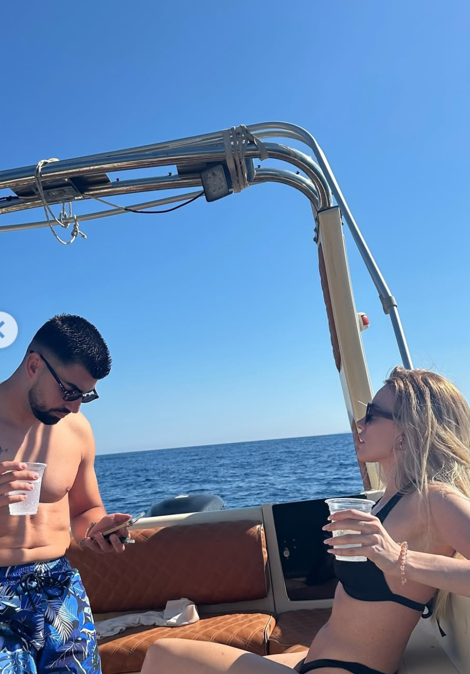 Pas ndarjes nga Romeo Veshaj, Heidi Baci shfaqet në krah të një mashkulli tjetër