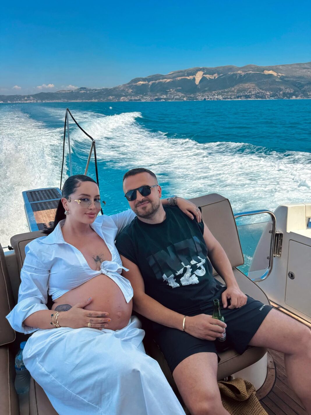 Kreshniku uron Dafinën me fjalët më të bukura për ditëlindje: Jam me fat që eci në jetë me ty mbretëresha ime