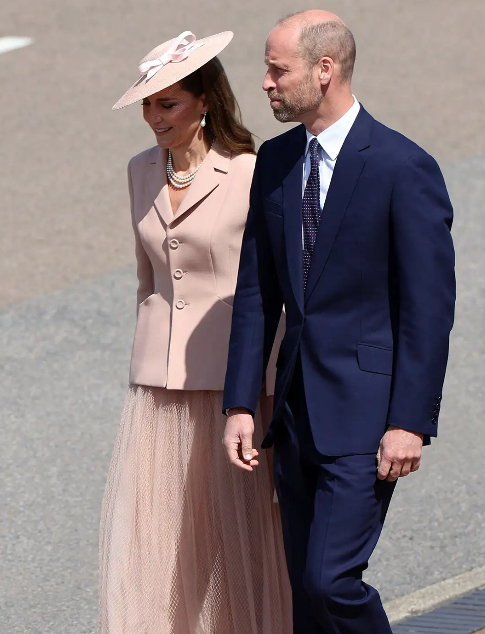 Kate Middleton “thyen rregullin” me një zgjedhje mode që nuk pritej dhe pas saj fshihet një mesazh i fuqishëm