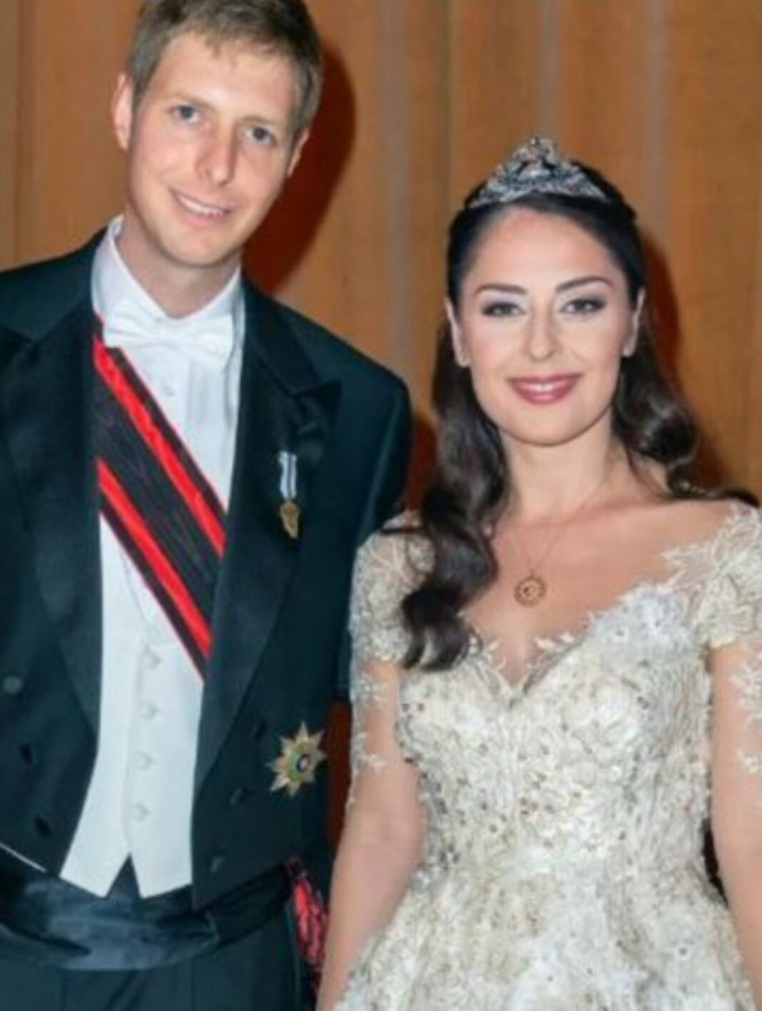 Elia Zaharia zbulon arsyen se pse mban akoma mbiemrin e Princ Lekës