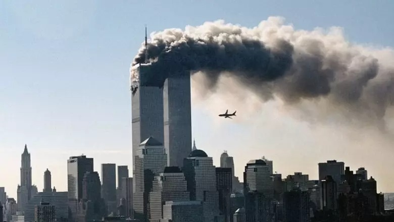 24 vite nga sulmi terrorist që tronditi botën, SHBA-ja ndalet në heshtje dhe përkujton tragjedinë e 11 Shtatorit