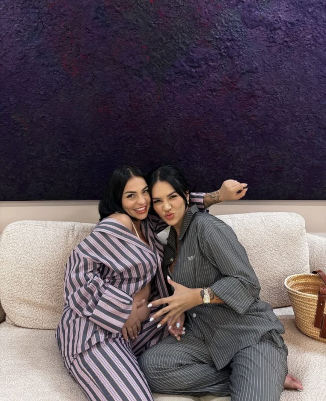 Përplasje në distancë/ Mikela rrëfen prishjen e miqësisë me Efin: Isha shtatzënë dhe ajo…; Efi ‘kundërpërgjigjet’ me këshilla jete