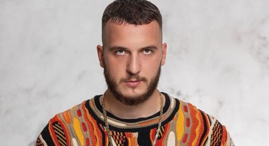 “Qentë s’të tradhtojnë kurrë, s’të kafshojnë pas shpine”, Mozzik sapo dha një mesazh të koduar?