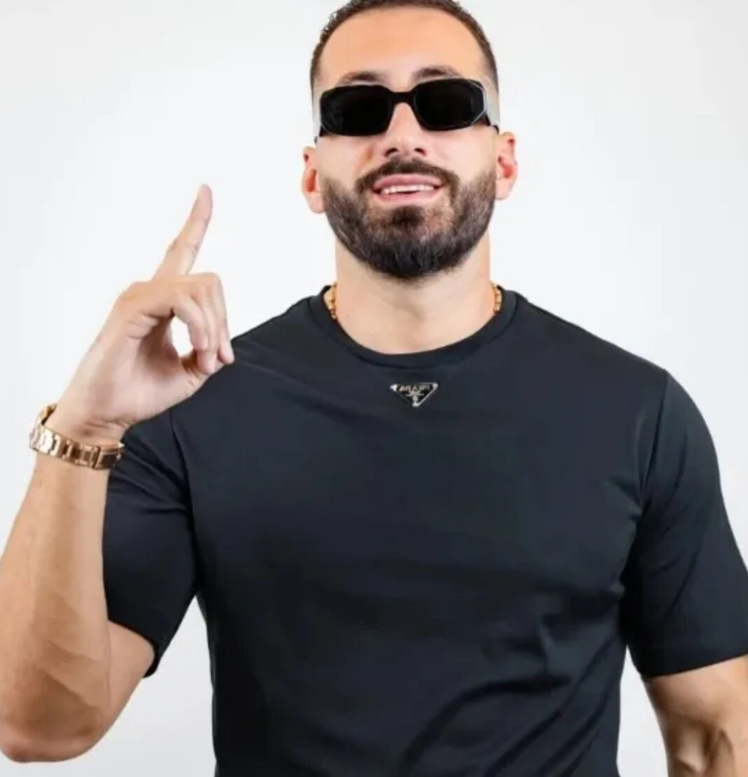 A do të jetë Joz Marku opinionist në BBVA Fan Club? Reagimi i tij