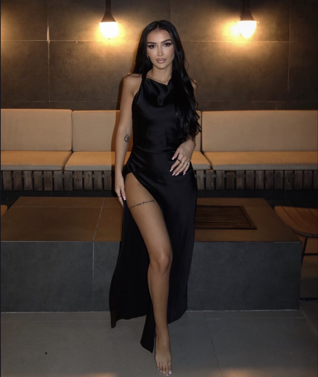 “Gjesti është bashkë me ish të dashurën e tij”, reagon Xheneta Fetahu