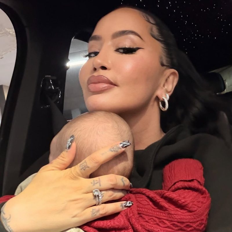 Dafina Zeqiri ndan momentet e bukura me të birin dhe i dedikon fjalë shpirti: Ma kthen çdo stuhi në diell