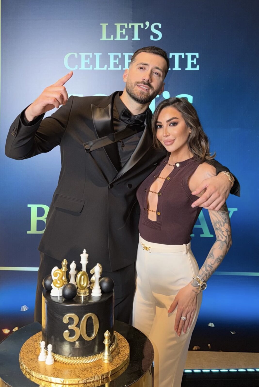 Joz Marku feston 30 vjetorin e lindjes, partnerja e tij e uron publikisht: Jam vërtet mirënjohëse për ty