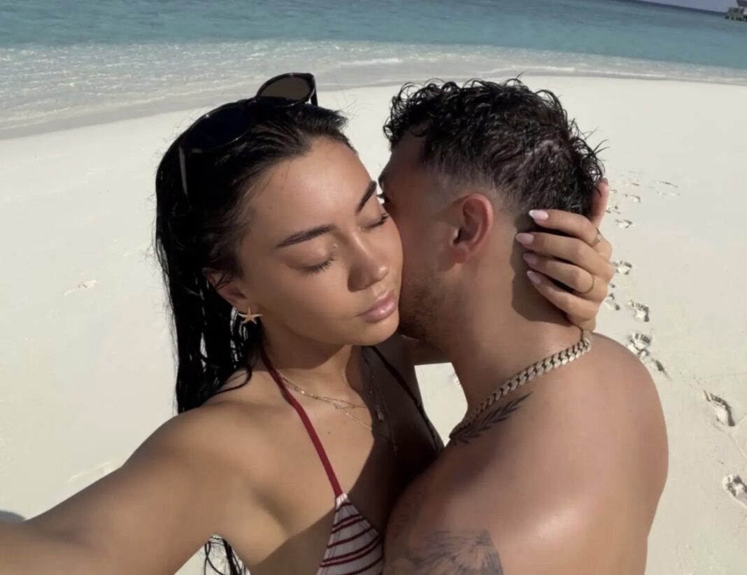 DJ Geek bën publike lidhje e re të dashurisë, shijon momente intime me partneren në Maldive