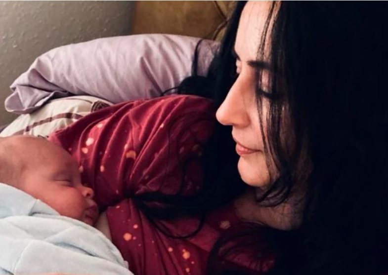 “3 muajsh e kuptova që ishte autik”, Zhaku emocionon me historinë për djalin e saj: Më ka marrë malli!