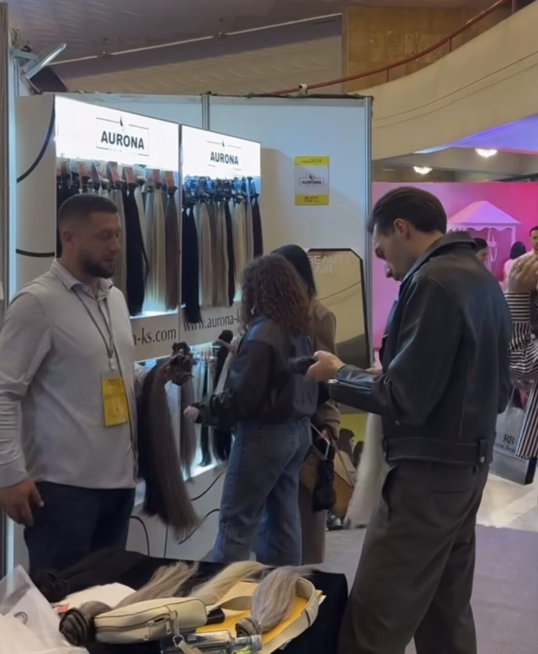 Aurona Hair Shop! Elegancë, cilësi dhe inovacion në çdo detaj të bukurisë