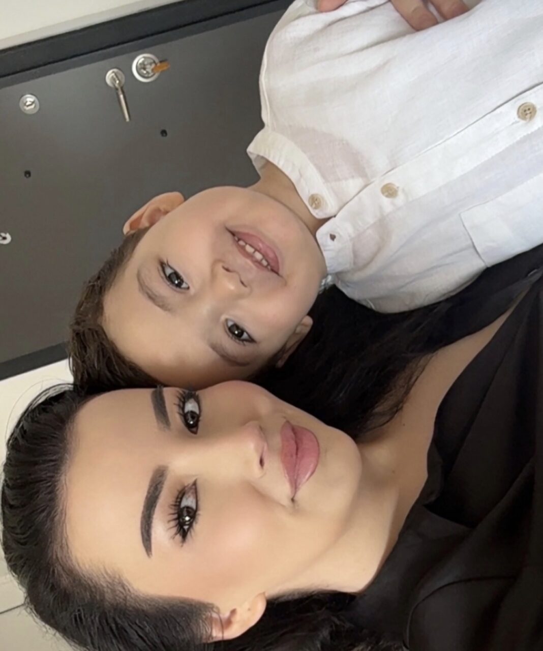 Djali i Shpat Kasapit, Roeli i vogël prek zemrat në Kurban Bajram: Përqafimi më i madh për babin në qiell