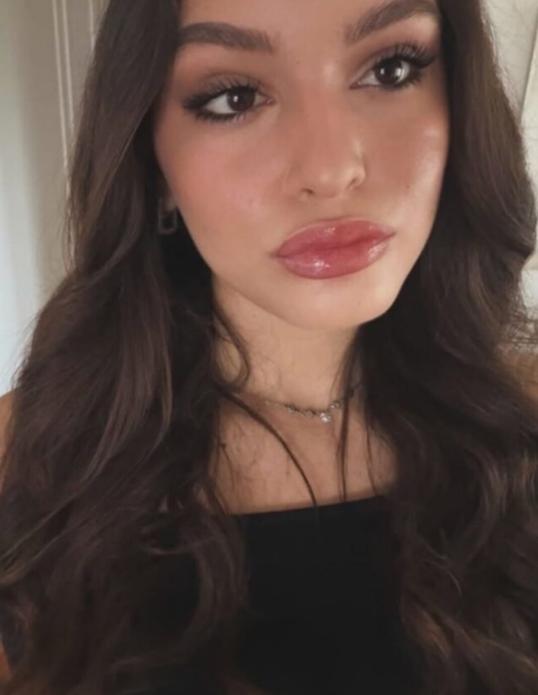 I çojnë foto të Klodit dhe Elit në momente private, reagon Alice, ish e dashura e Klodit