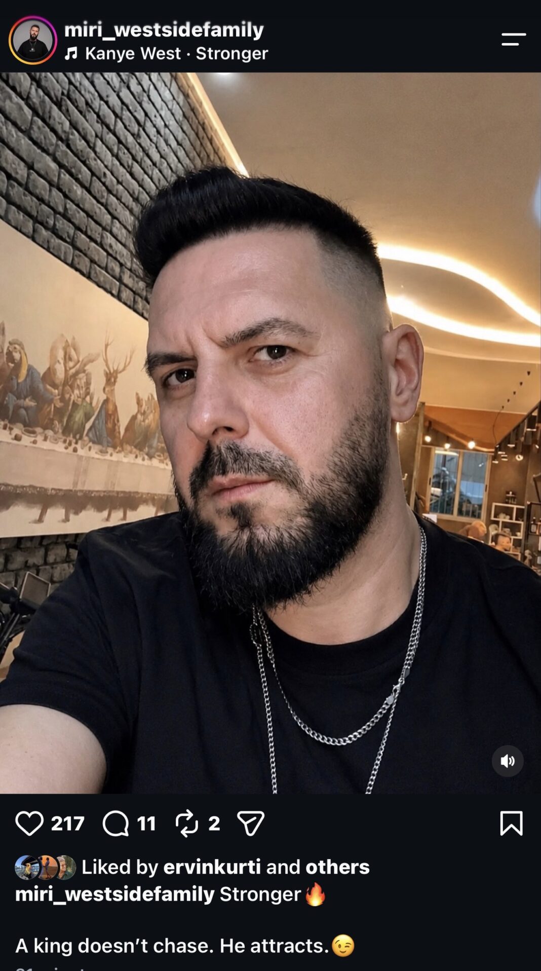“Një mbret nuk ndjek, ai tërheq” Mesazhi i Mirit po bën bujë në rrjet!